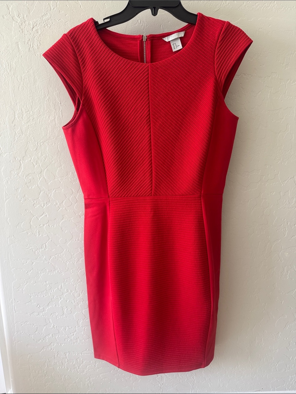 H&M Red Cap-Sleeve Sheath Dress